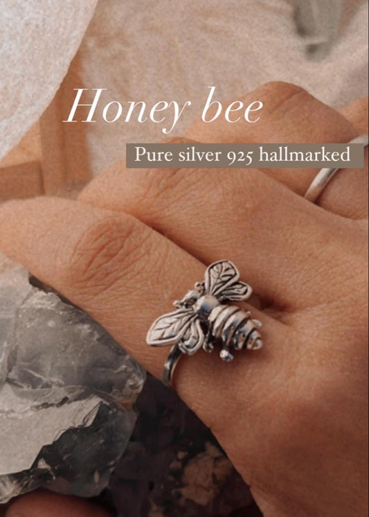 Elegant Bumble Bee 925 Sterling Silver Ring Design