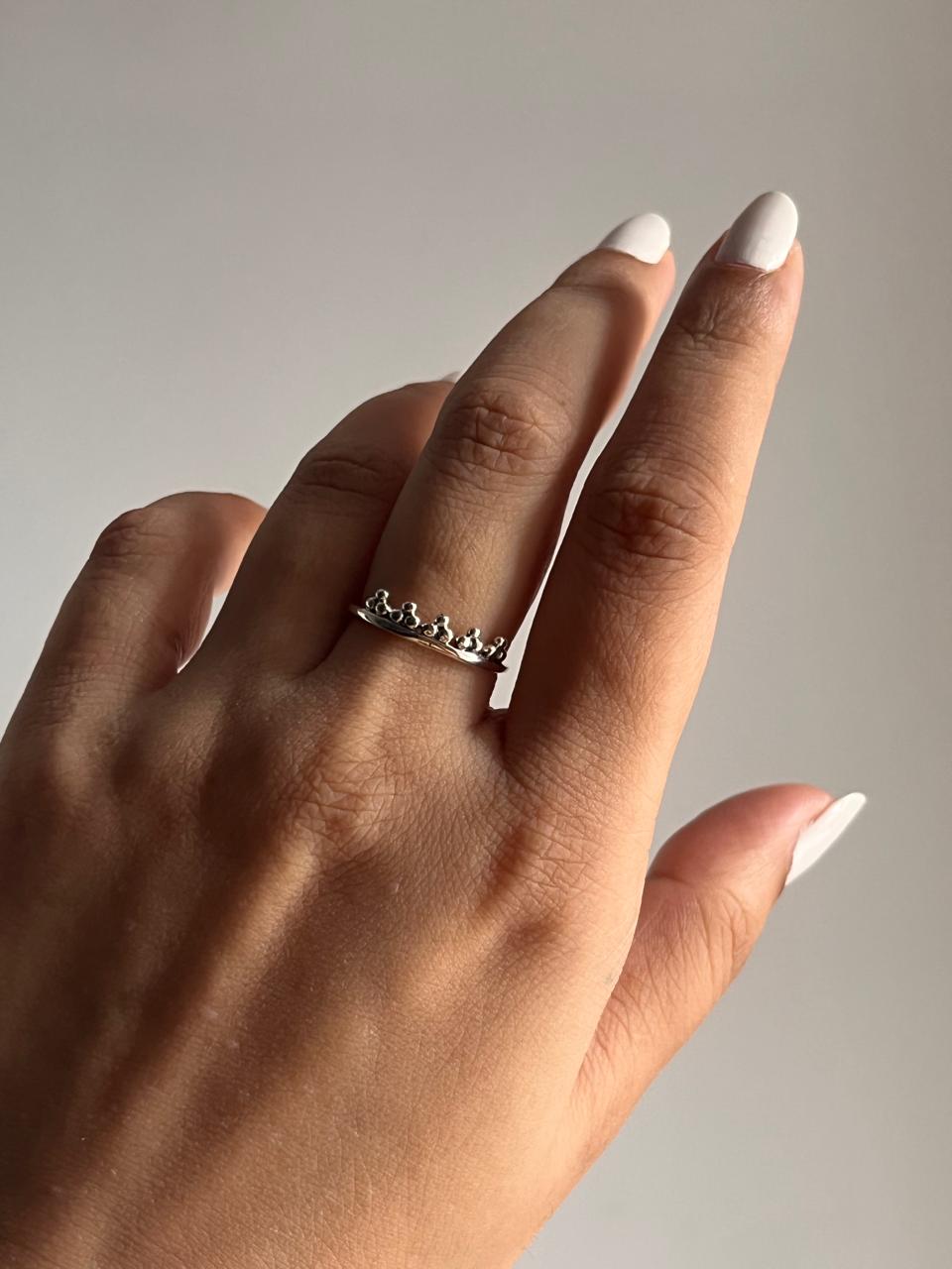 Elegant Rawa Plain Band Ring in Silver