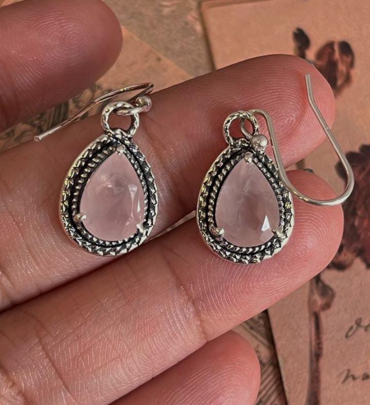 Timeless boho-style rose quartz pear earrings with 925 sterling silver hooks
