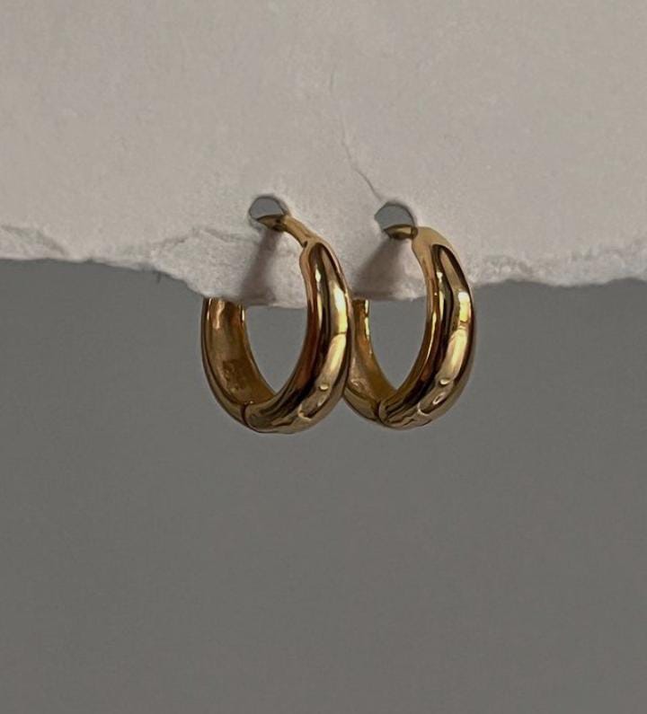Simple gold vermeil huggies in sterling silver 925