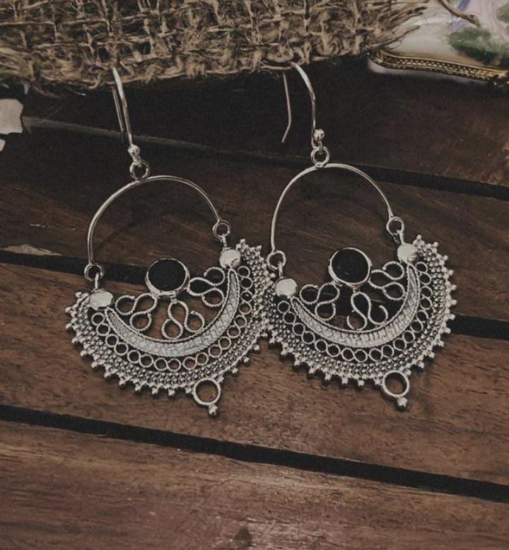 Chandbali black onyx silver earrings with intricate design