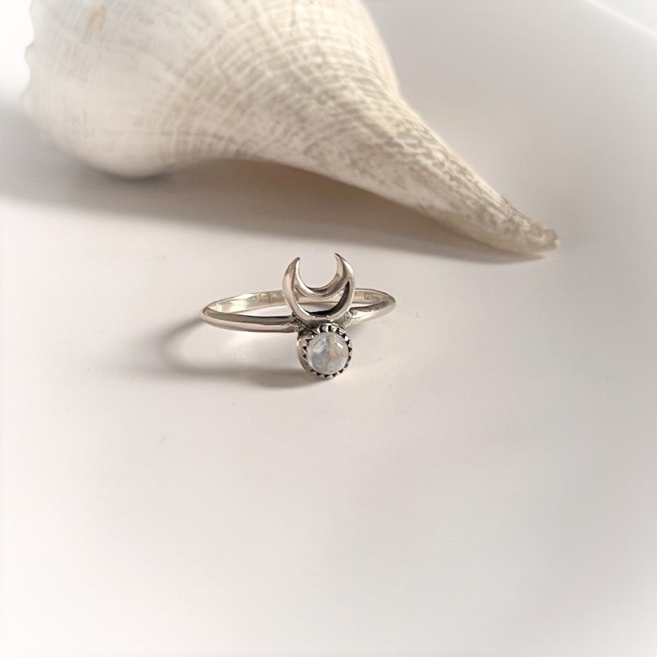 Moonstone Crescent Moon Silver Ring for a Spiritual and Cosmic Look