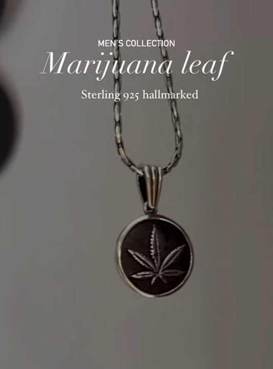 Hemp round pendant in sterling silver