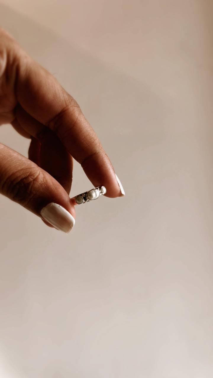 Sleek 3 Stone Fresh Water Pearl Ring in Silver