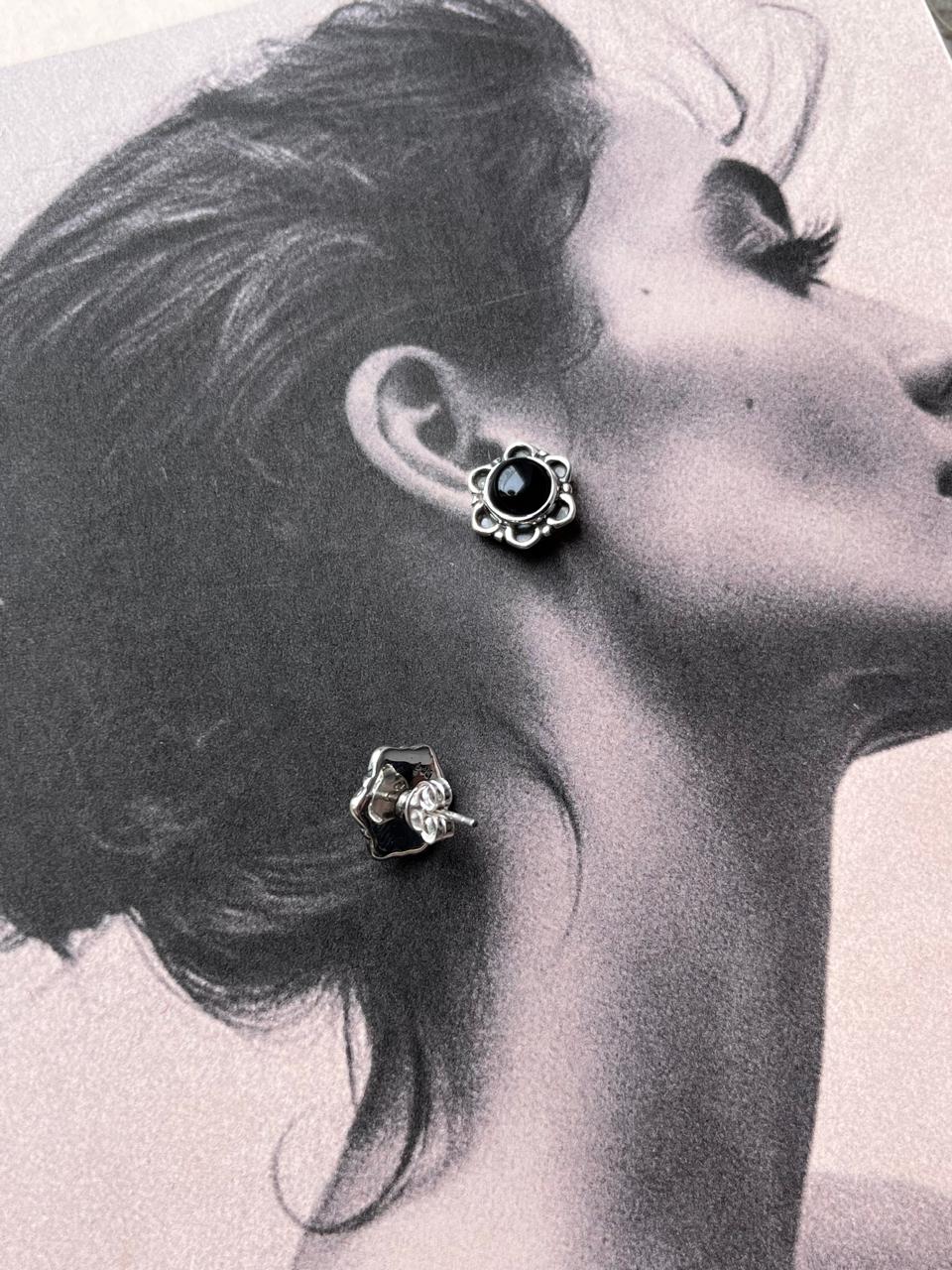 Chic Black Onyx Flower Silver Stud Earrings