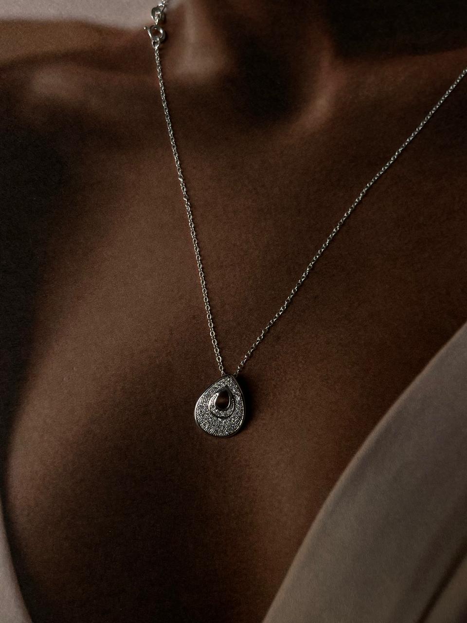 Elegant Drop 1 silver necklace with sleek pendant design