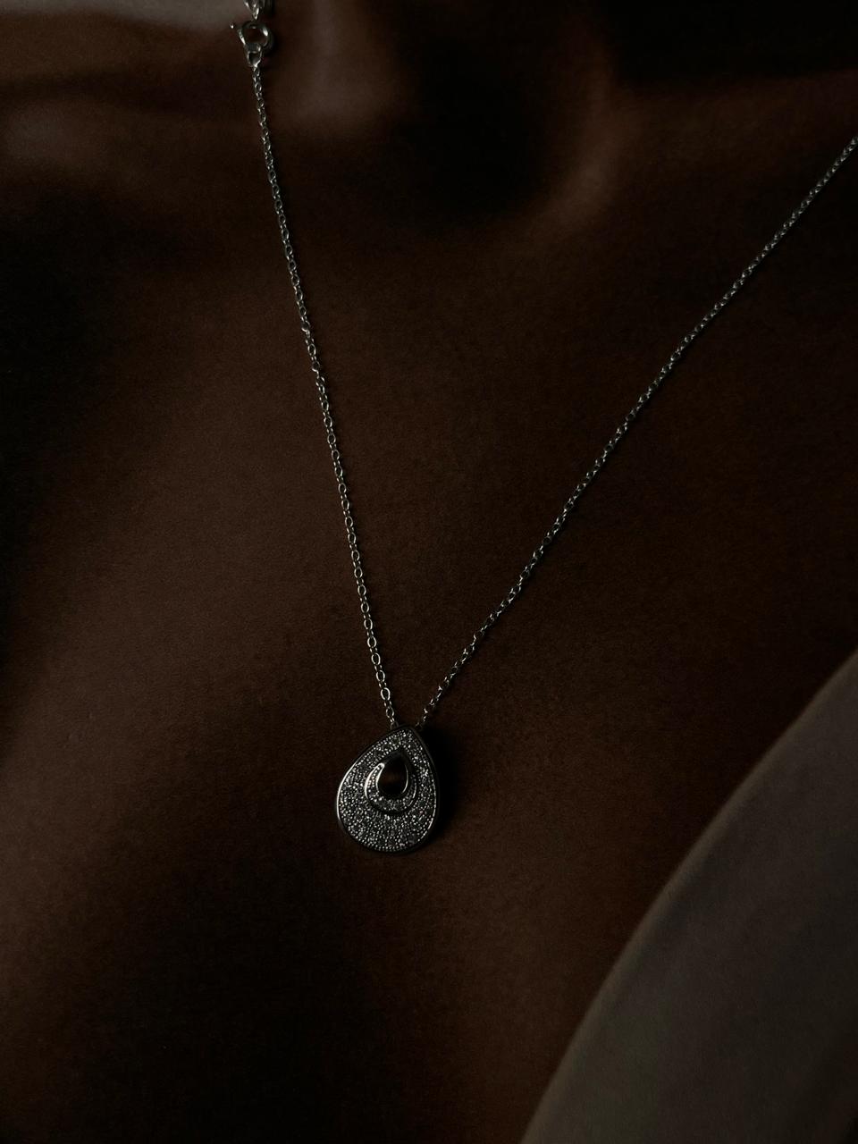 Charming Drop 1 silver necklace with polished, refined look