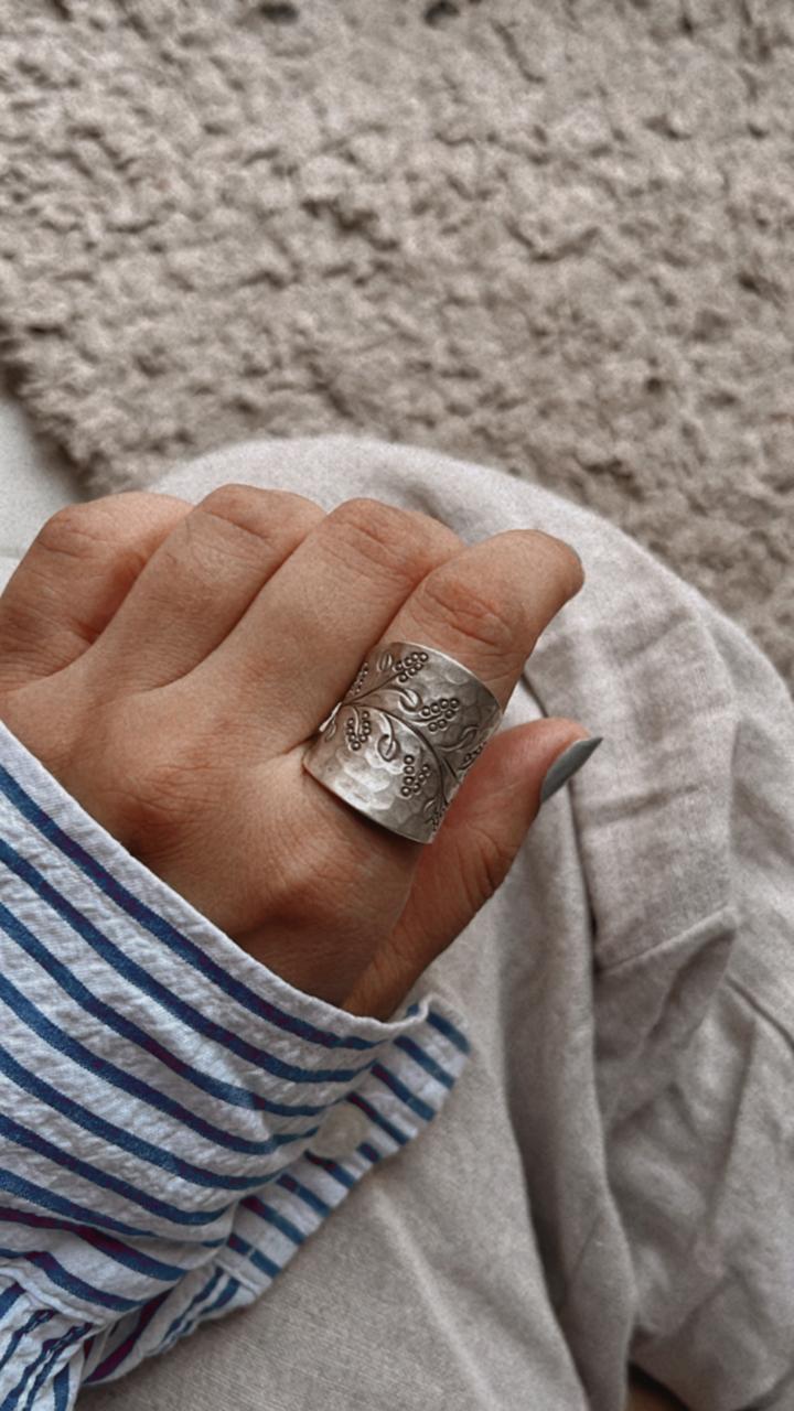 Handcrafted Antique Bohemian Lavender Flower Adjustable Silver Ring
