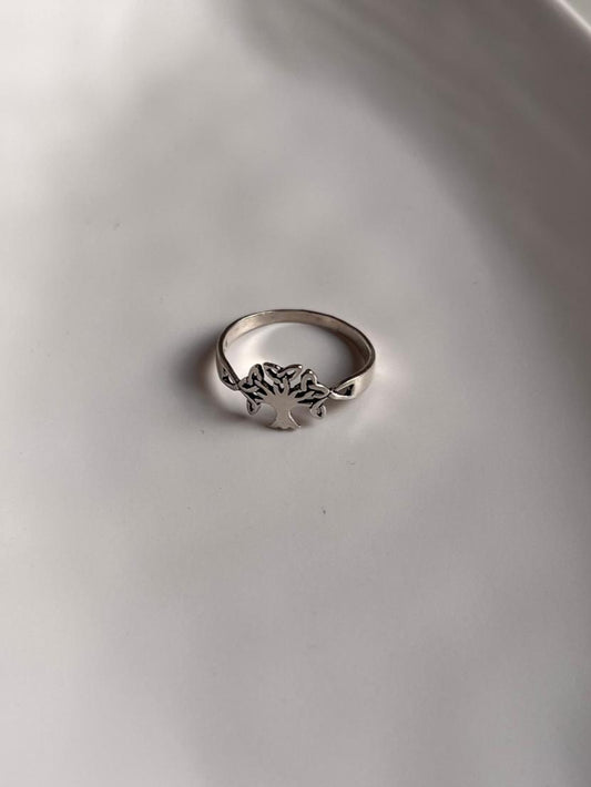 Elegant Tree of Life design silver ring