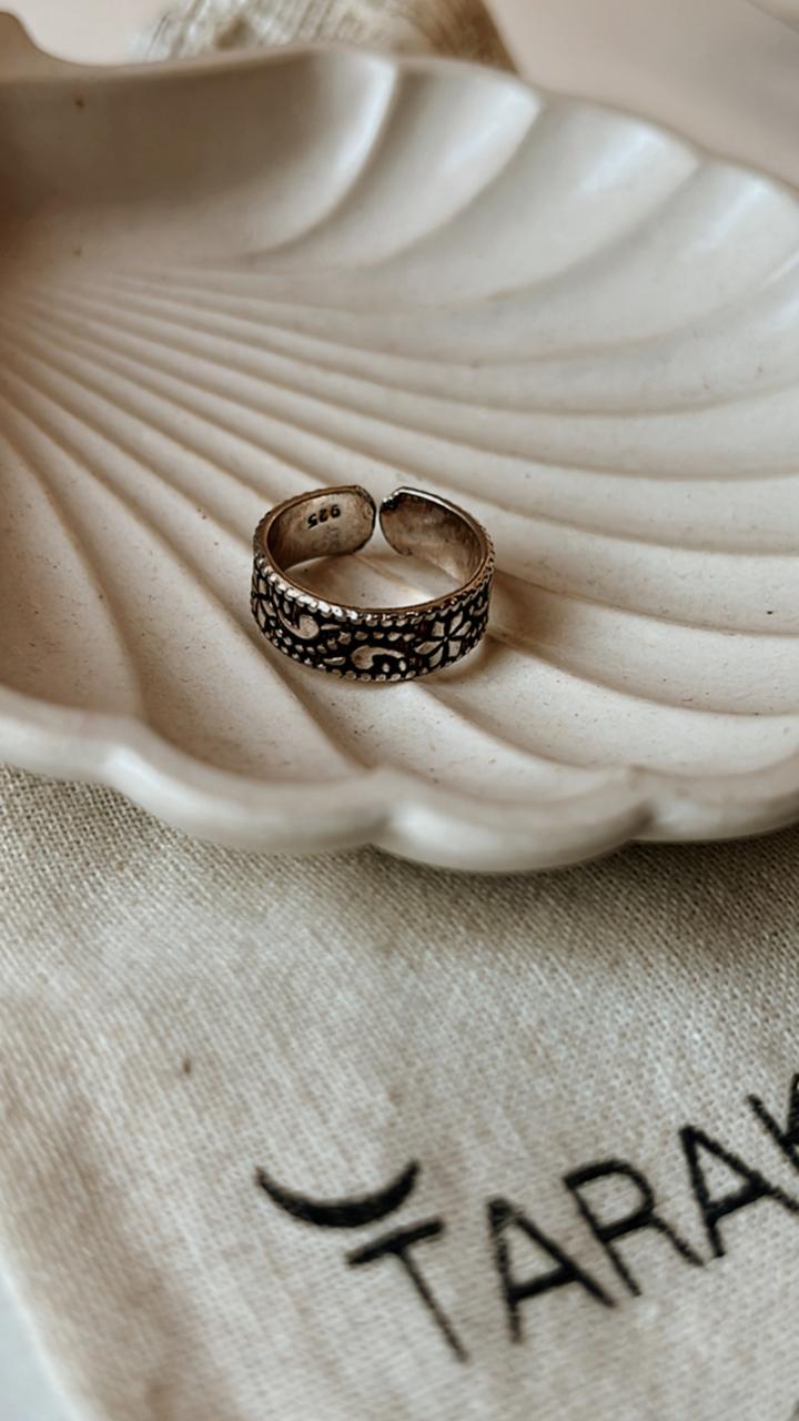 Sterling Silver Flower Tribal Rawa Mid Little Finger Ring