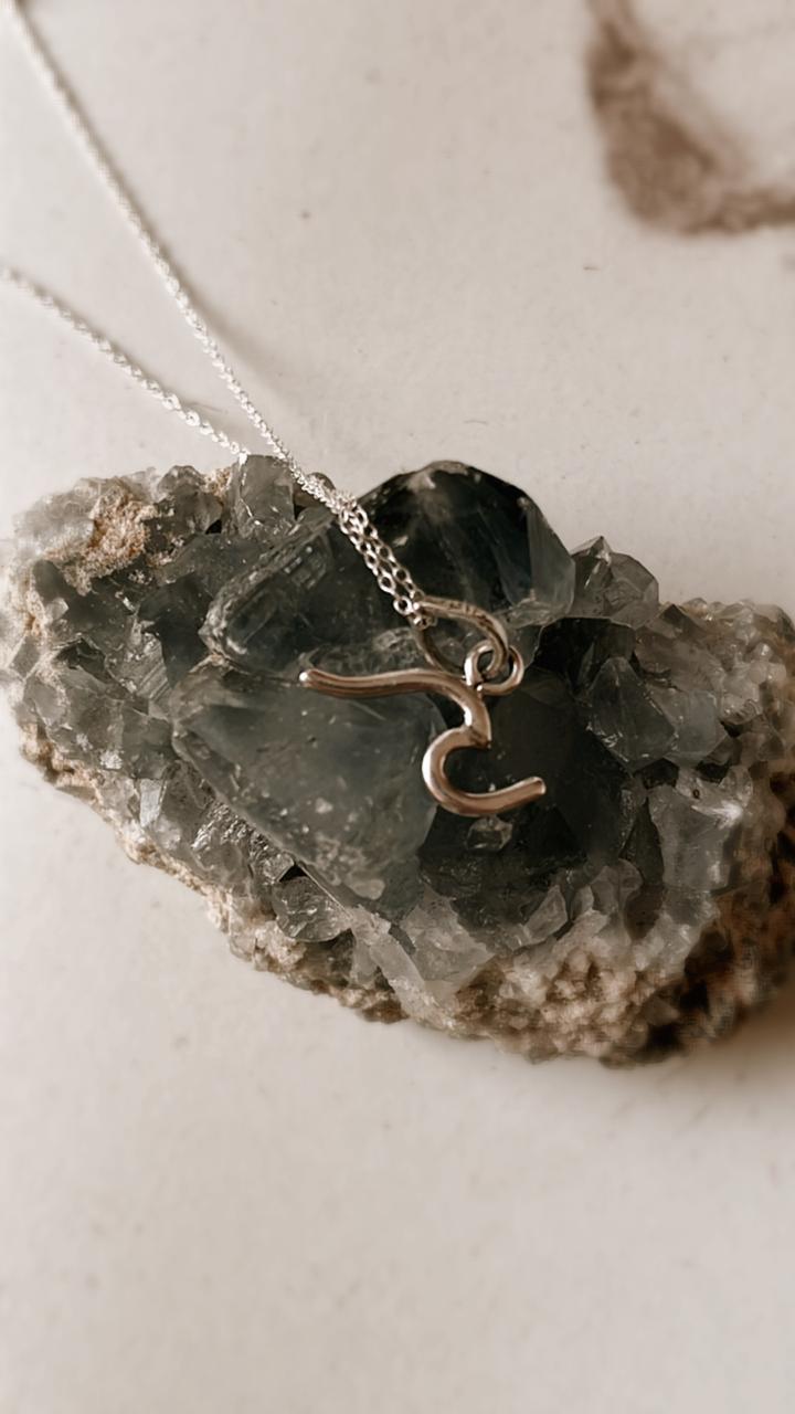 Contemporary Wave Silver Necklace