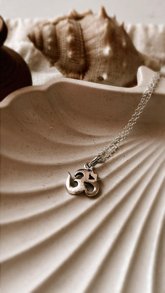 Sterling Silver Om/Aum Pendant Necklace