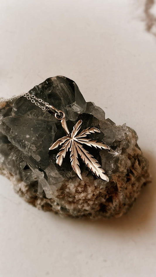 Hemp Leaf Cut Out Big Silver Necklace