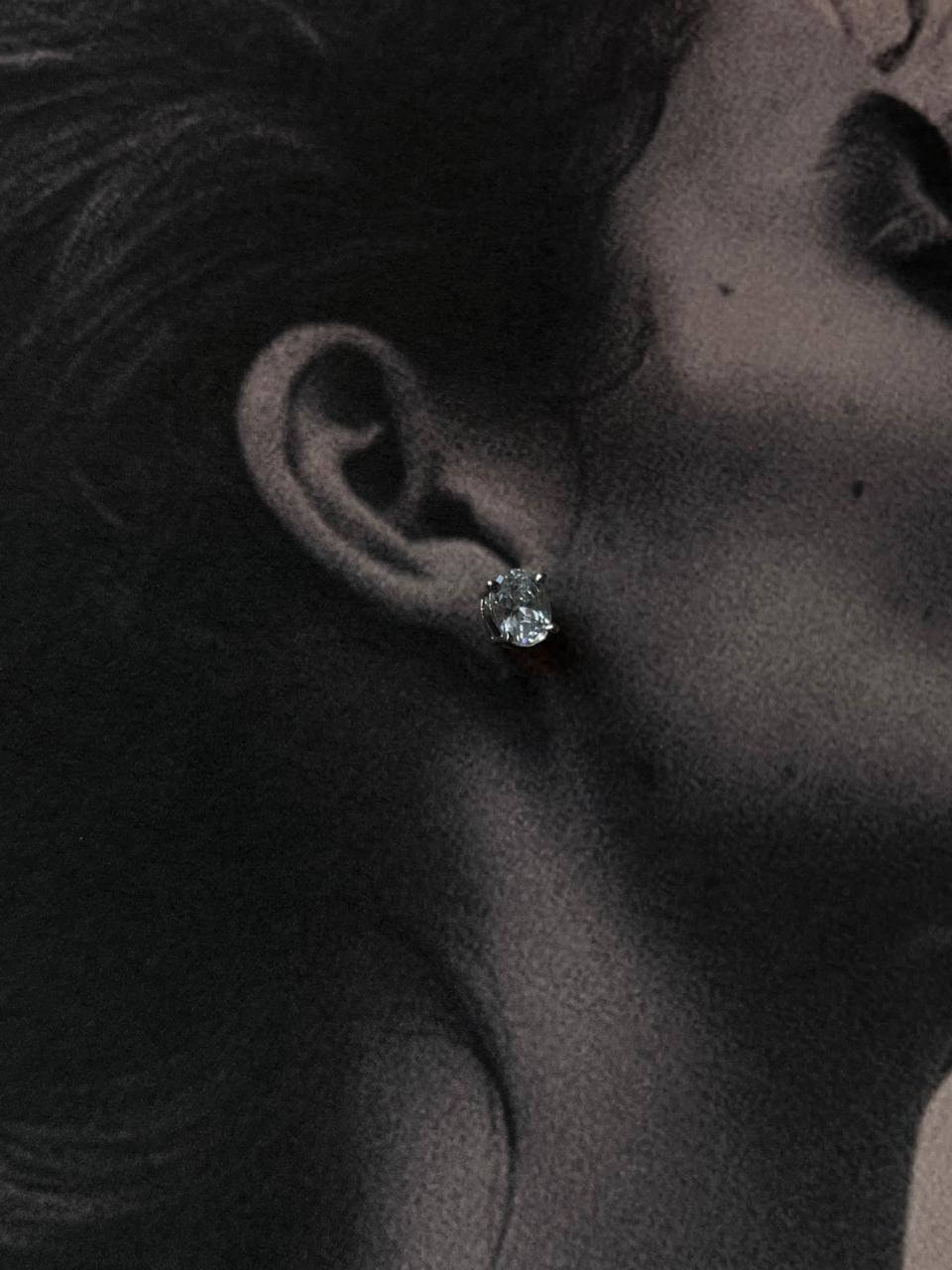 7MM Cz Oval Cut South Screw Silver Statement Earrings