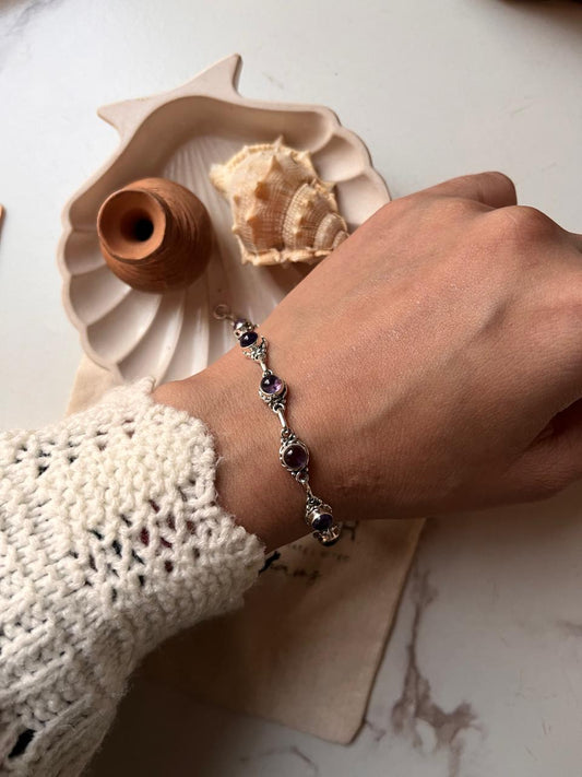 Bohemian amethyst round flower bracelet in silver
