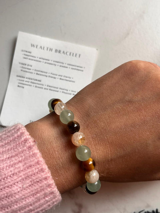 Wealth-promoting 8MM crystal bracelet with natural healing properties