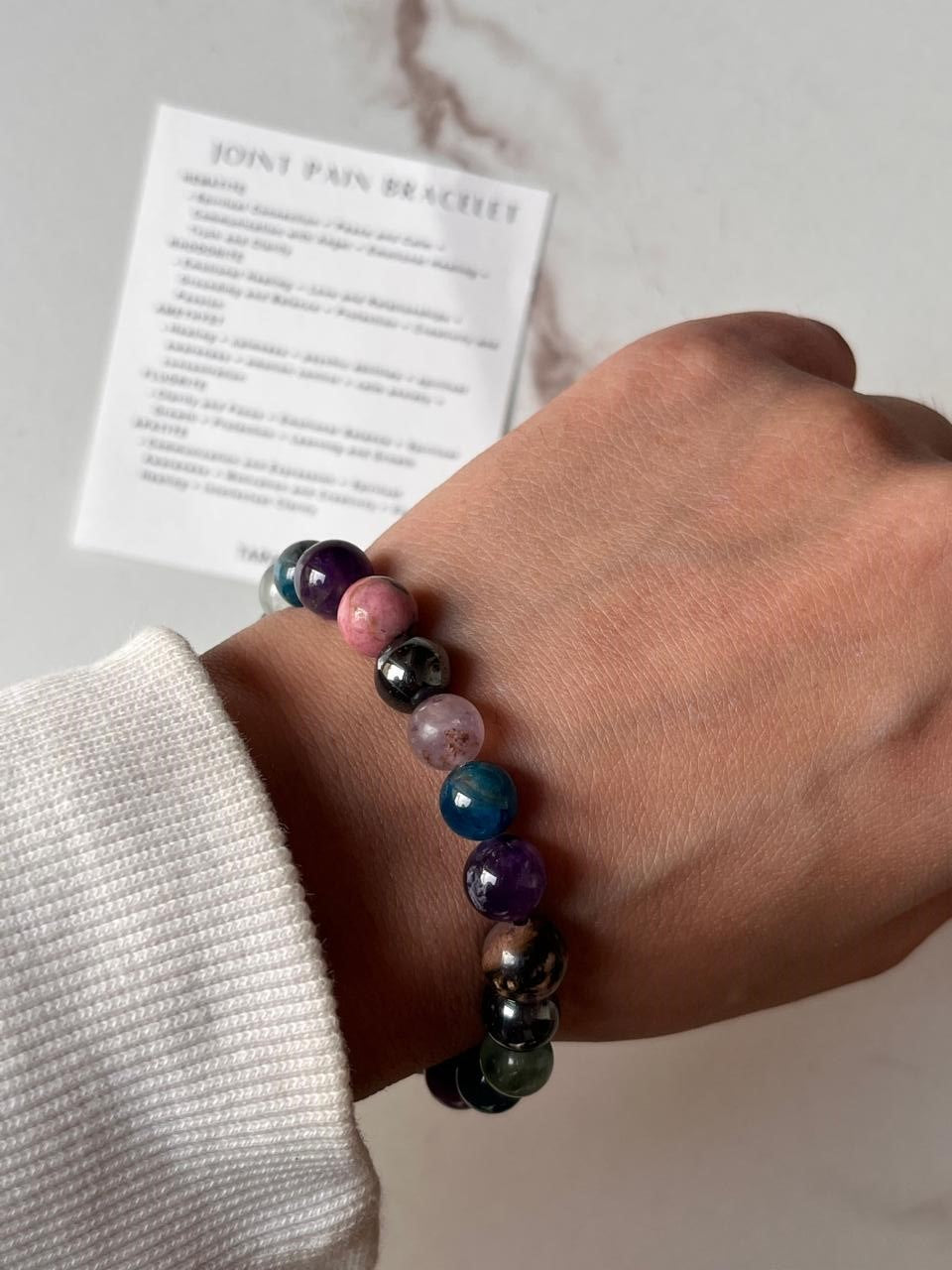 8MM natural crystal bracelet designed for joint pain relief