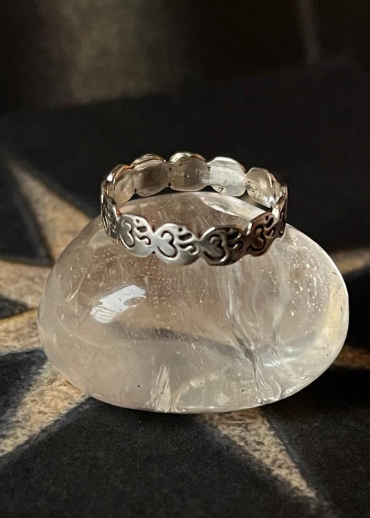 Om/Aum Circle of Life 925 Sterling Silver Ring - Intricate Spiritual Engraving