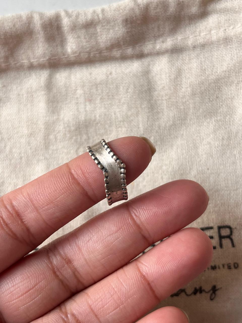 Antique Style Double Rawa V Ring in 925 Sterling Silver for Little Finger