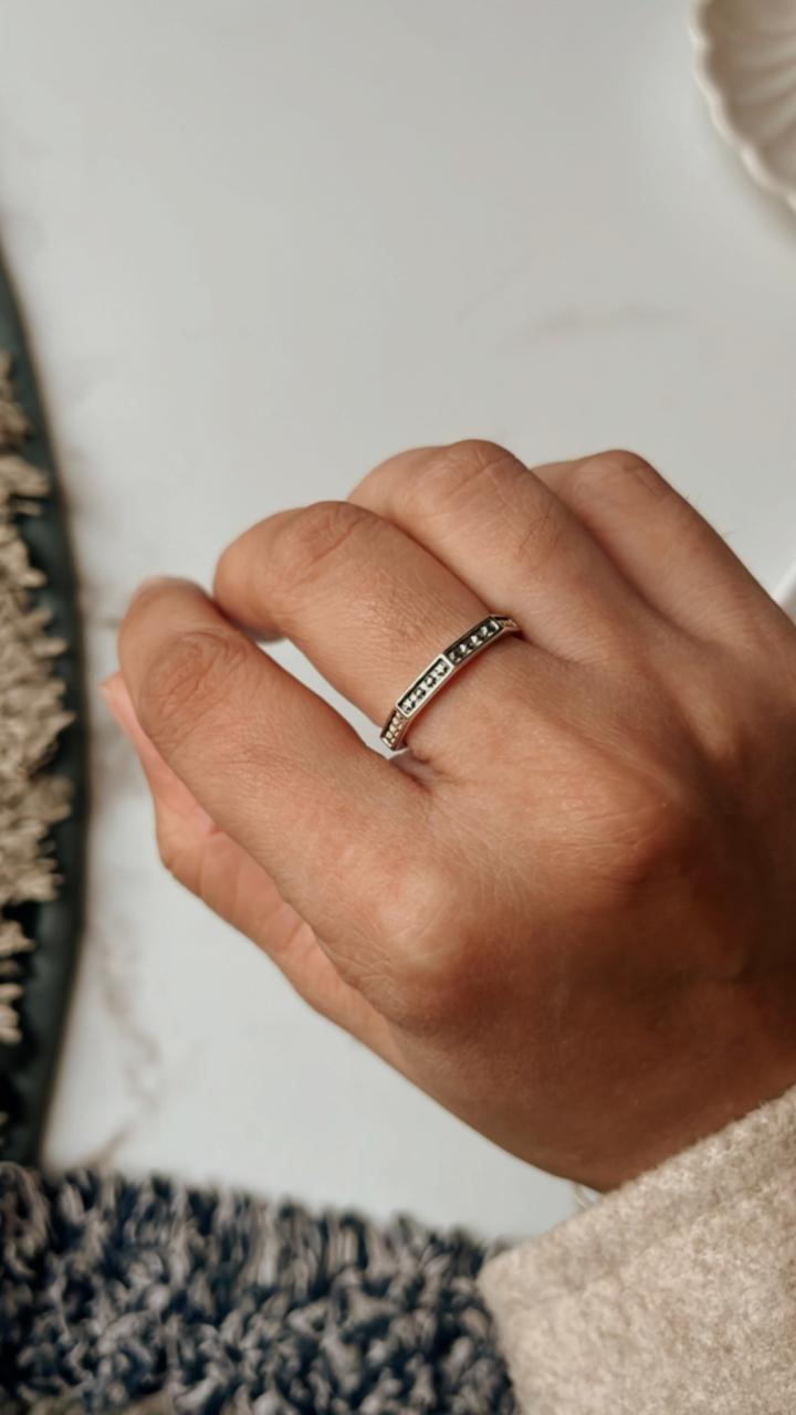 Charming star hexagon silver band ring in 925 silver