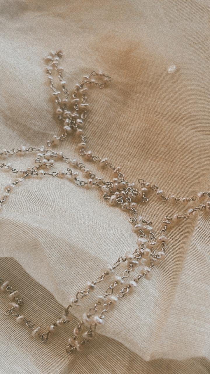 Classic Handcrafted Silver Choker with Lustrous Fresh Water Pearls
