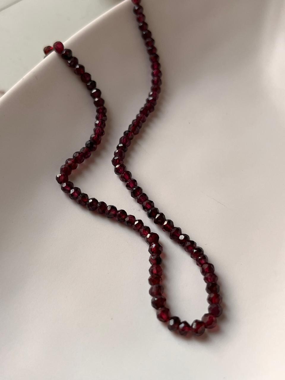 Elegant 3-4mm Round Cut Garnet Crystal Necklace