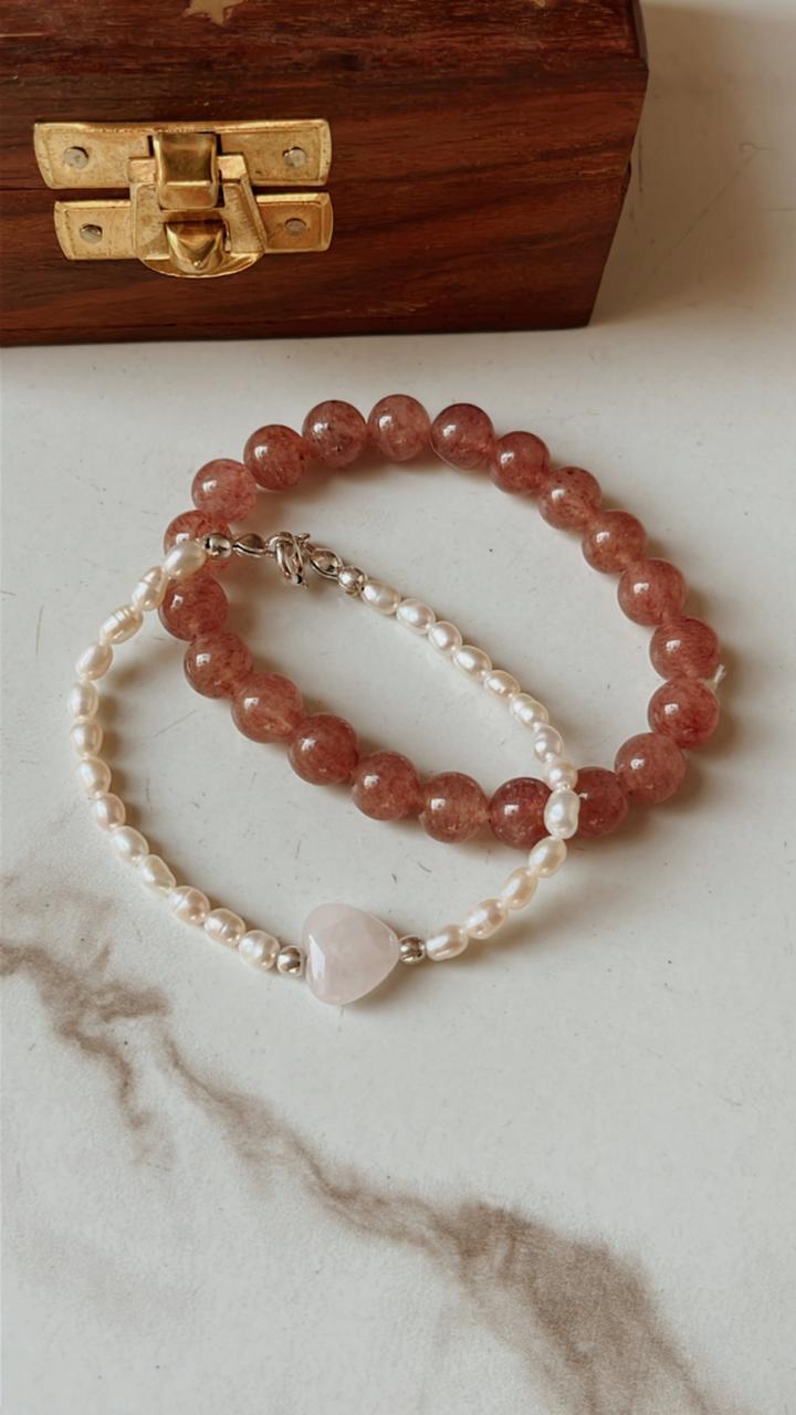Healing bracelet with Strawberry Quartz 8mm, Rose Quartz heart, and Pearl crystals