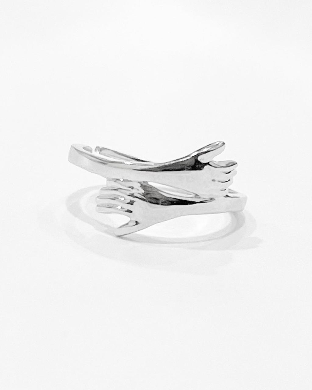 Charming adjustable Hug ring in polished 925 silver