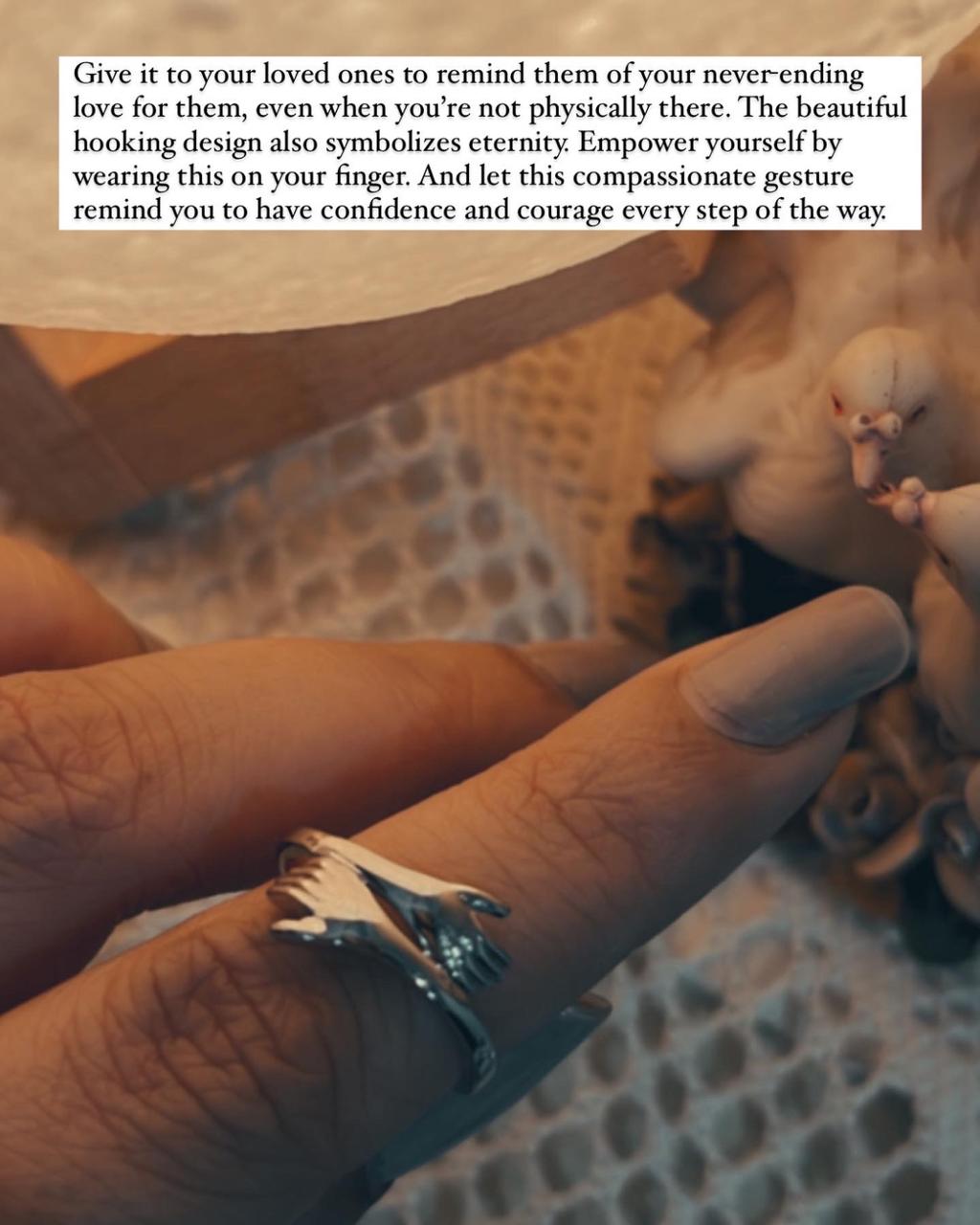 Hug adjustable 925 sterling silver ring