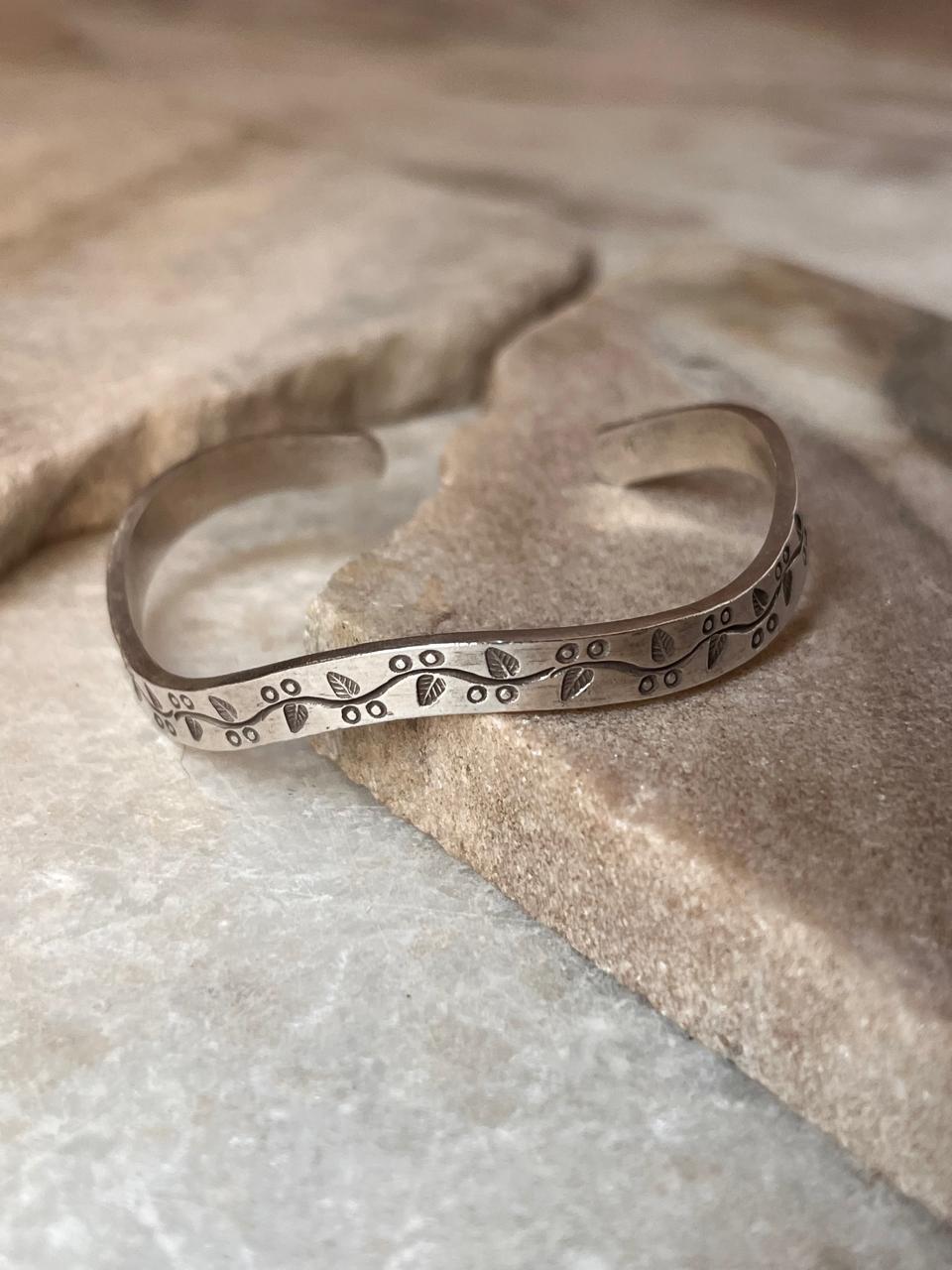 Bohemian Handcrafted Etched Leaf & Vine Pattern Adjustable 925 Sterling Silver Kada/ Cuff