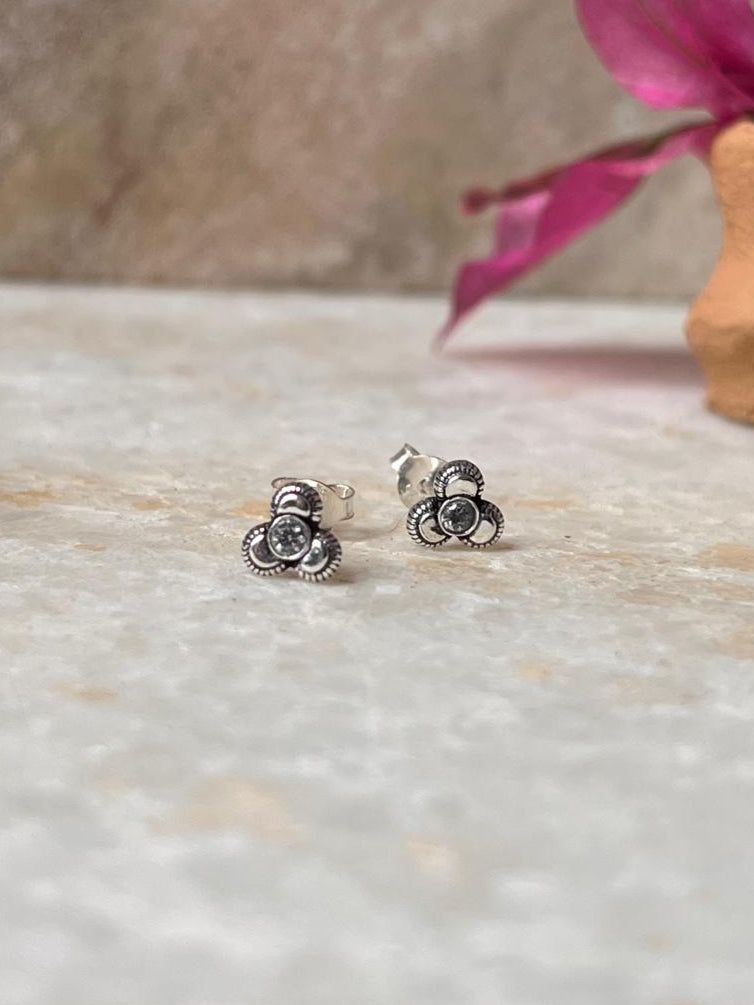 925 silver flower design earrings with sparkling white CZ