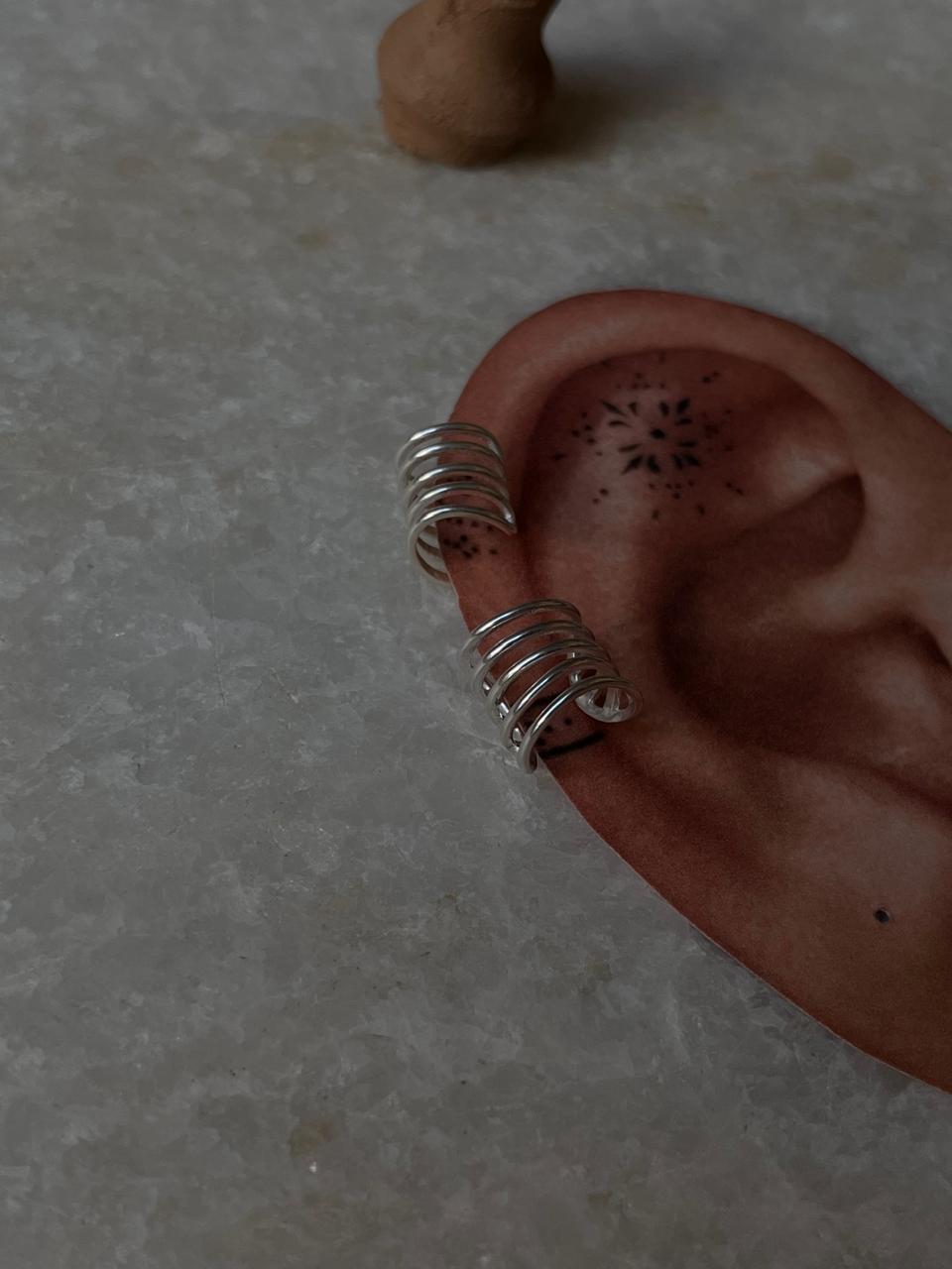 Striped Lines Design Clip-On Ear Cuff in Silver