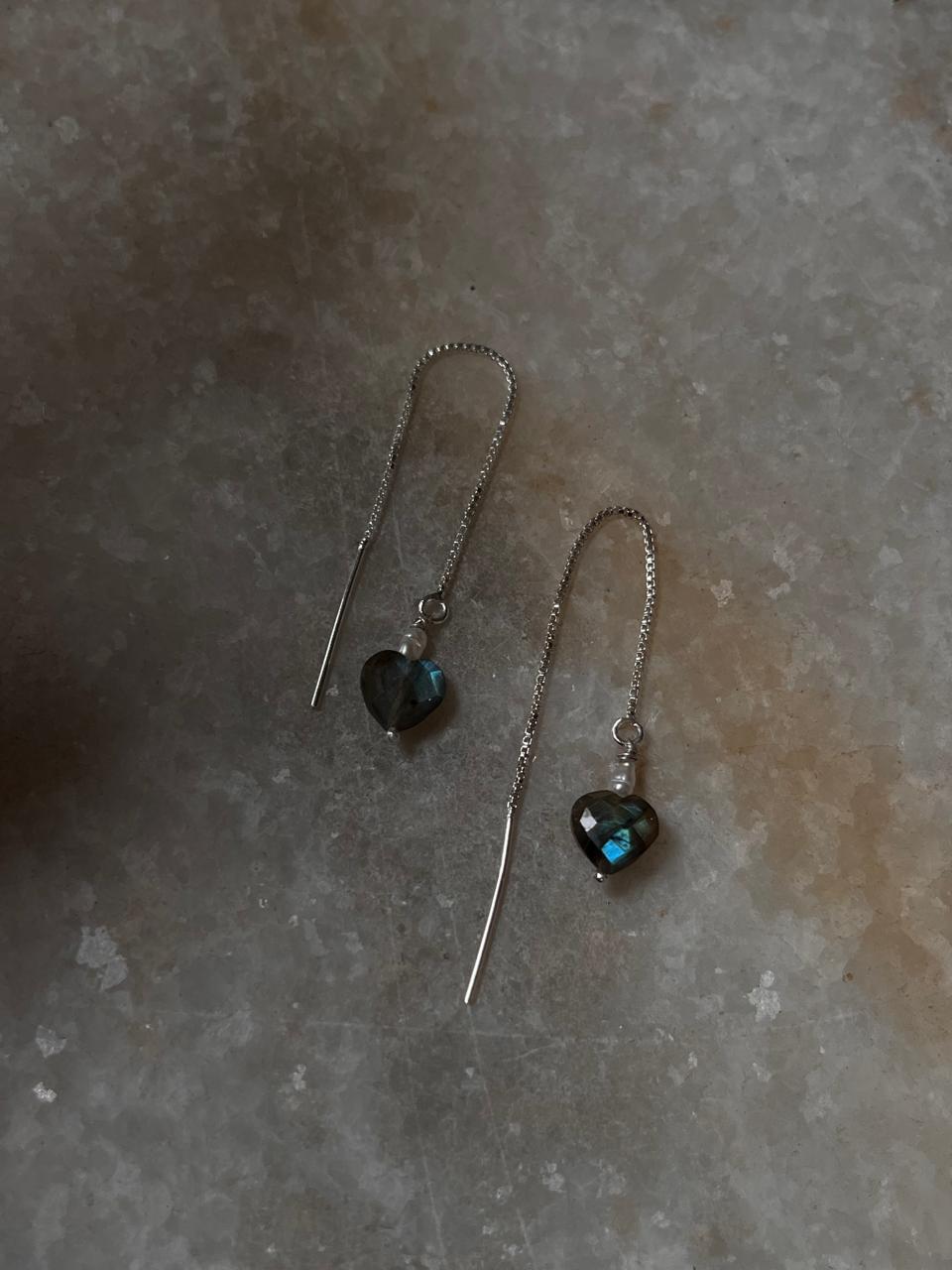 Labradorite heart and pearl threader earrings in 925 silver  