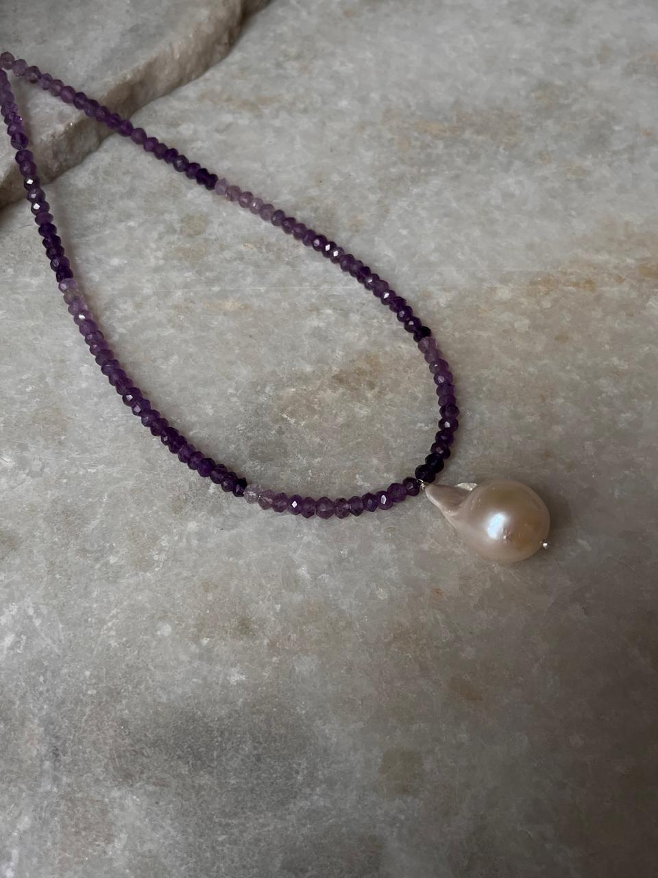 925 sterling silver choker featuring baroque pearls and amethyst gradient beads