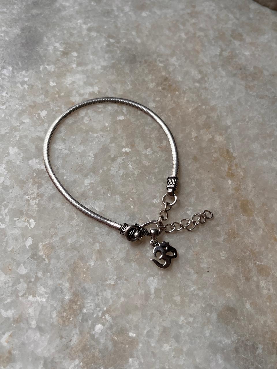 925 sterling silver rakhi with plain Om and flat snake design