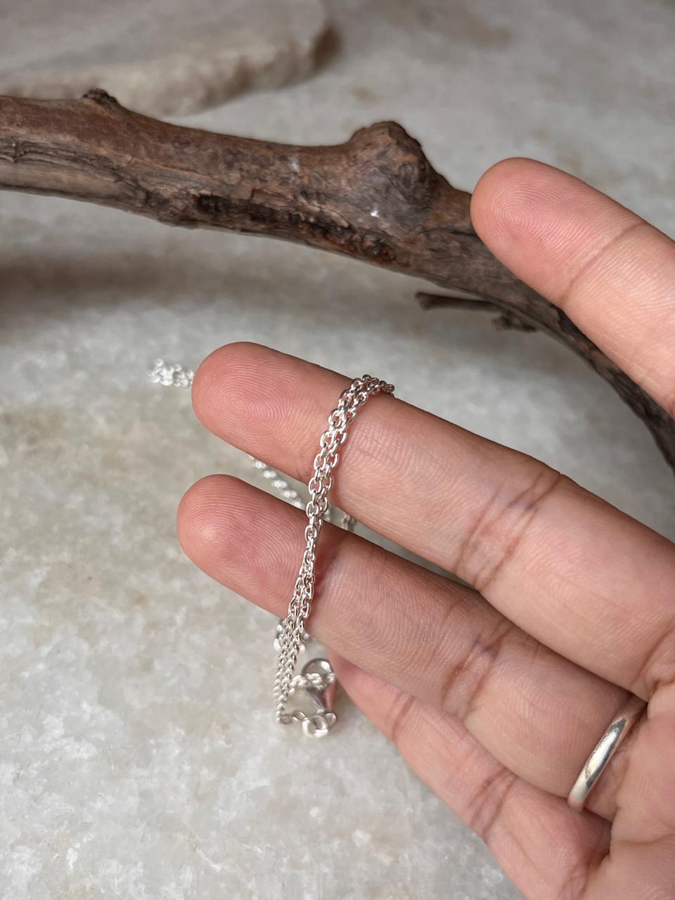 Minimalist silver cable chain for men and women  