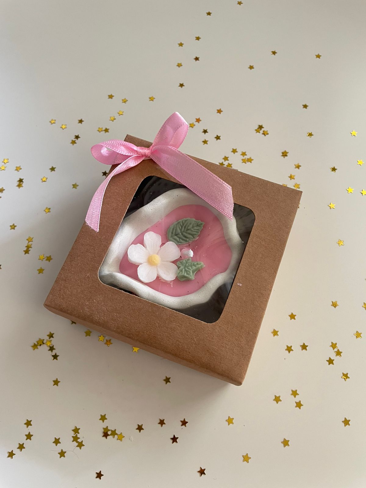 Luxury sea shell white flower garden candle for gifting