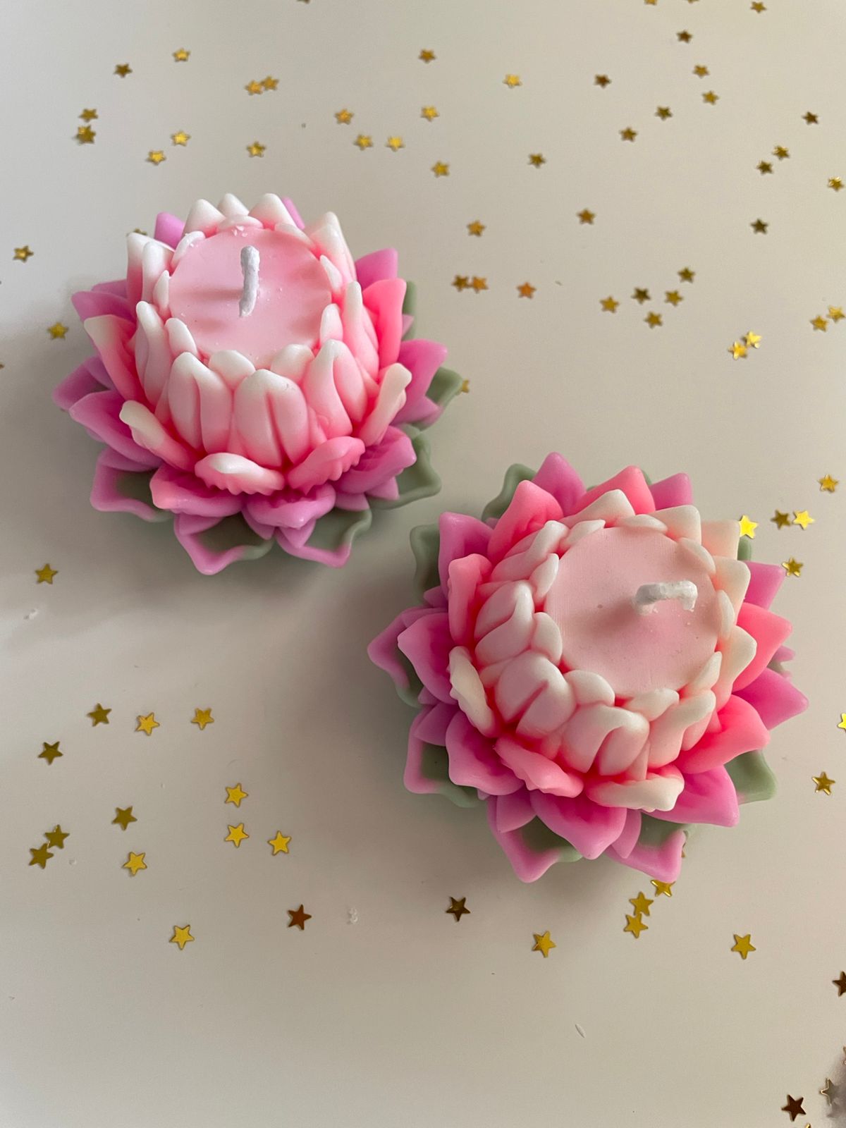 Festive pink lotus gradient candle set of 2 for Diwali gifting