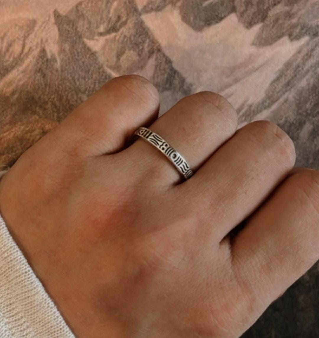 Elegant side full band ring with tribal engraving in silver