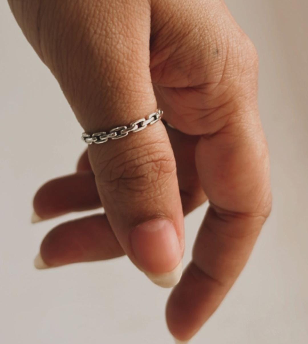 thin link band ring