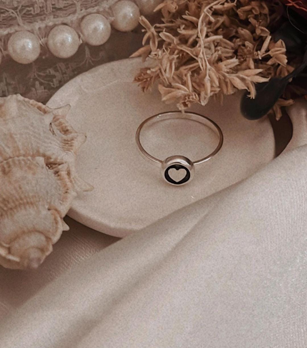 Pretty Round Heart Silver Ring
