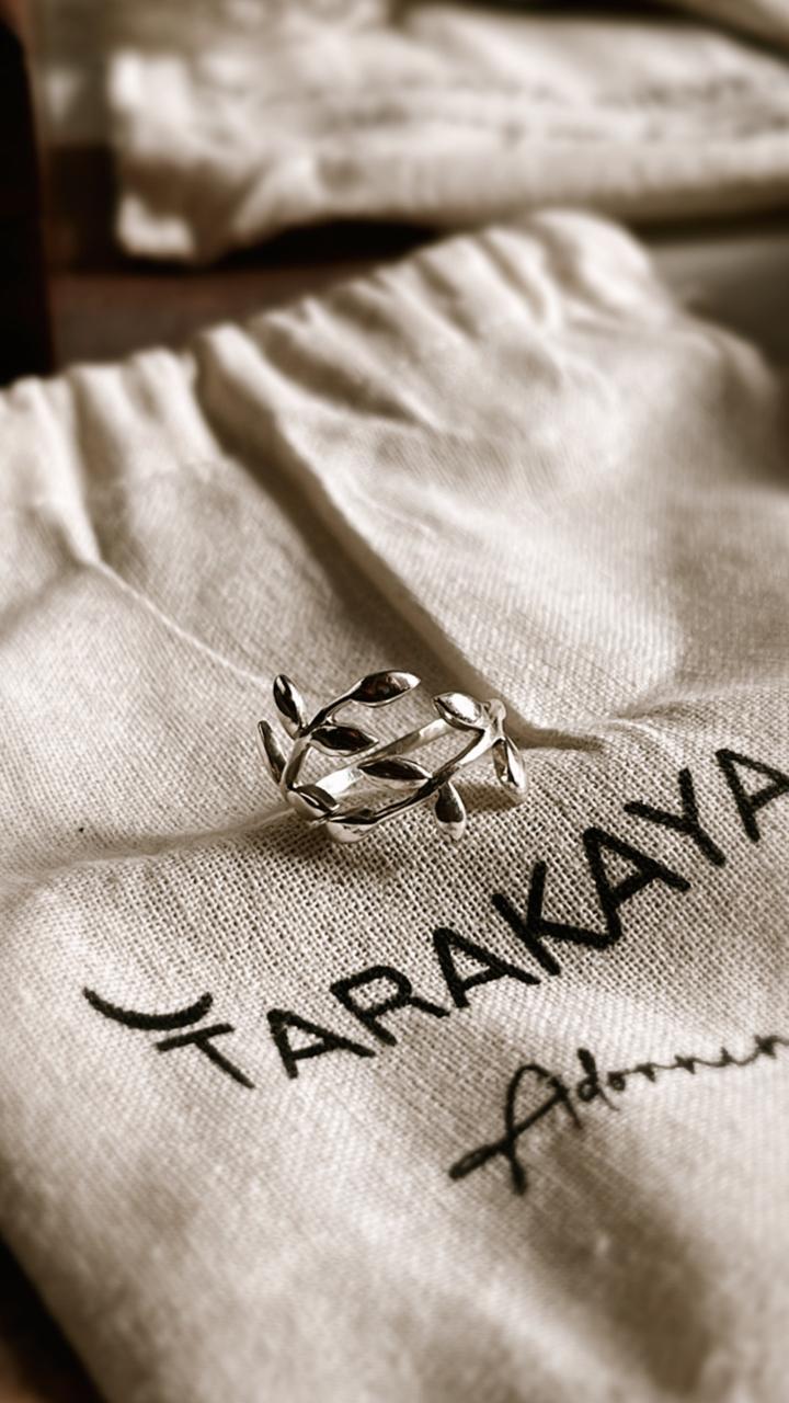 Willow leafy silver ring with adjustable band