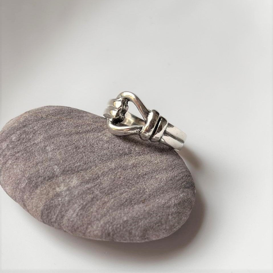 Handcrafted Silver Knot Band Ring for Both Genders