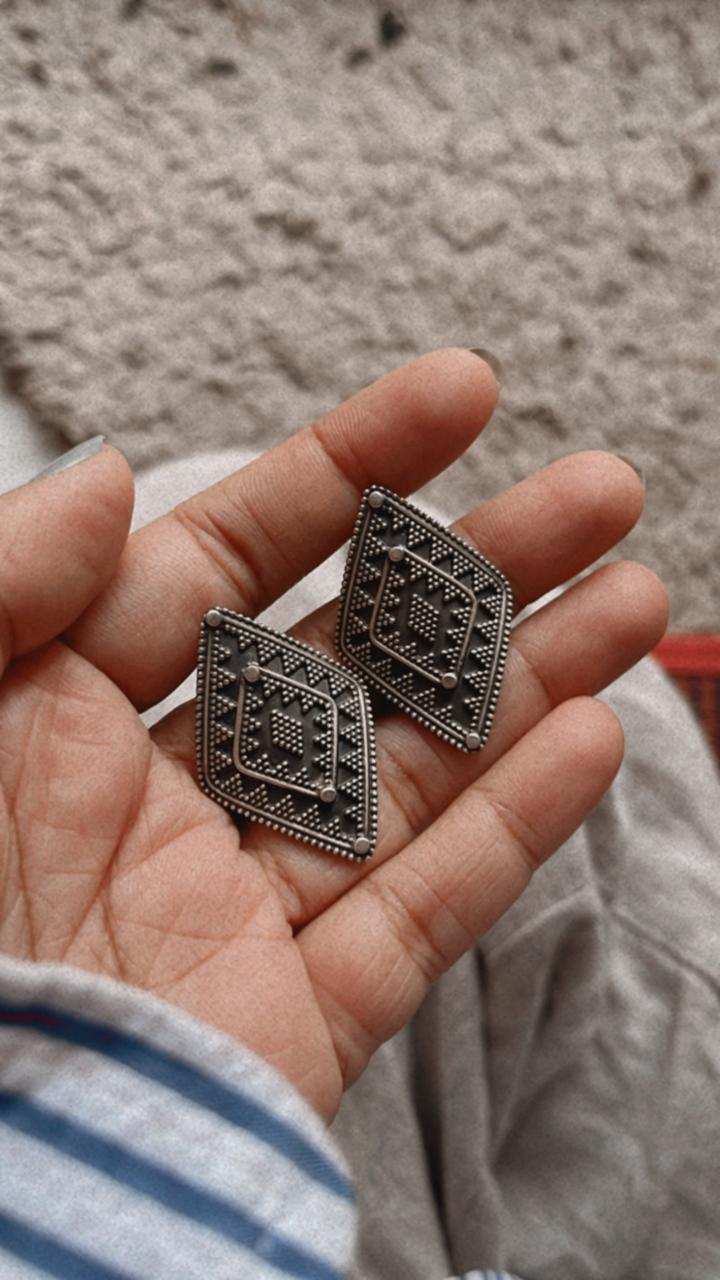 925 sterling silver tribal Rawa design handcrafted earrings