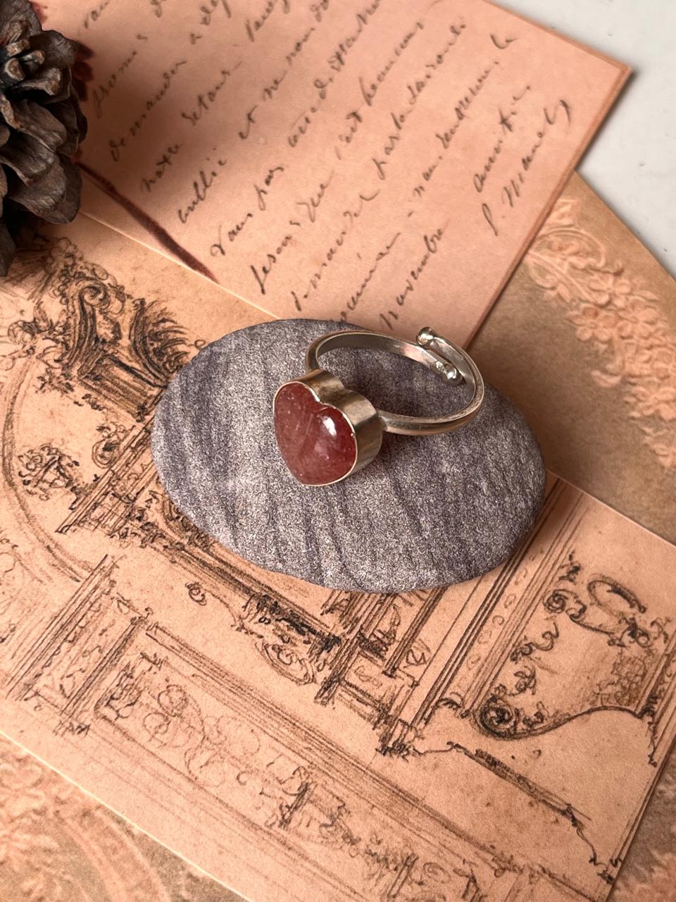 Trendy strawberry quartz heart ring with adjustable band