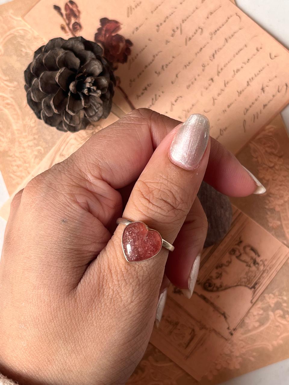 Charming strawberry quartz heart adjustable ring in silver
