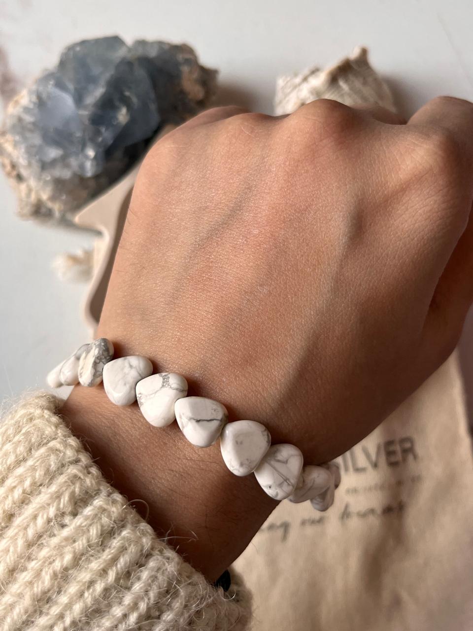 Heart-Shaped Howlite Bracelet for Relaxation and Healing