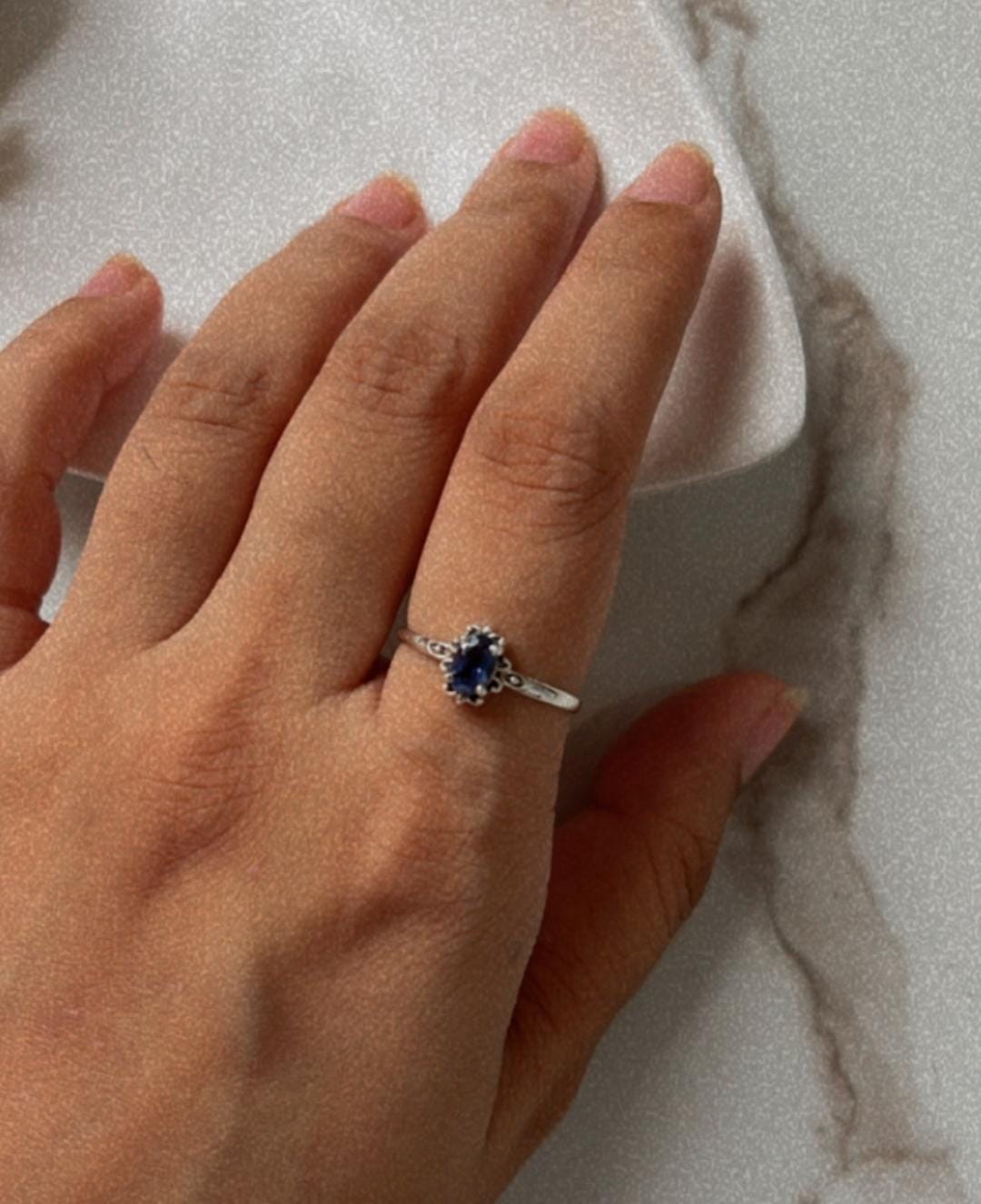 Iolite Victorian-style ring in polished 925 sterling silver