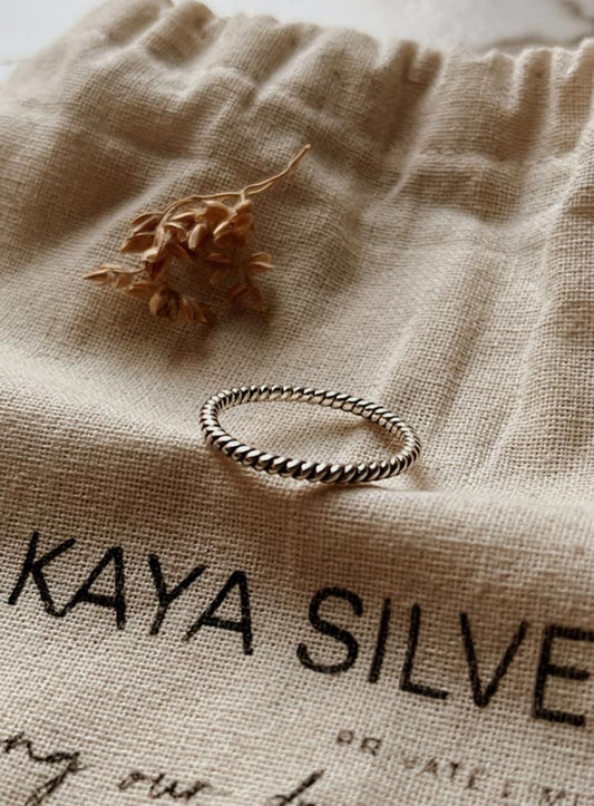 Stylish rope twist band 925 Sterling Silver ring, perfect for layering