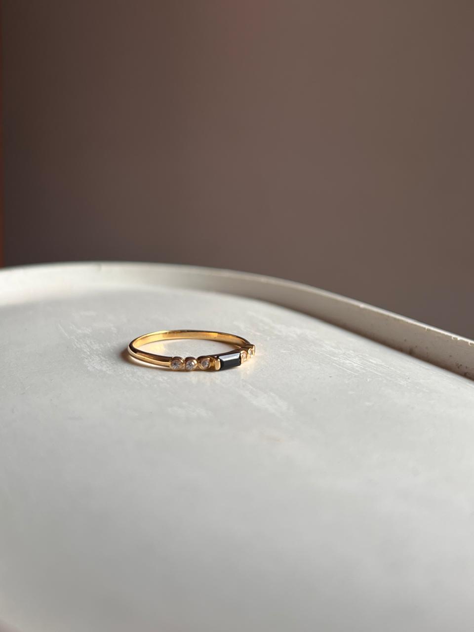 Twilight stack band silver 925 ring with black spinel & white topaz in Gold Vermeil